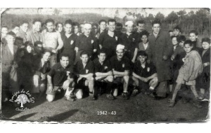 1942 - El equipo y aficionados